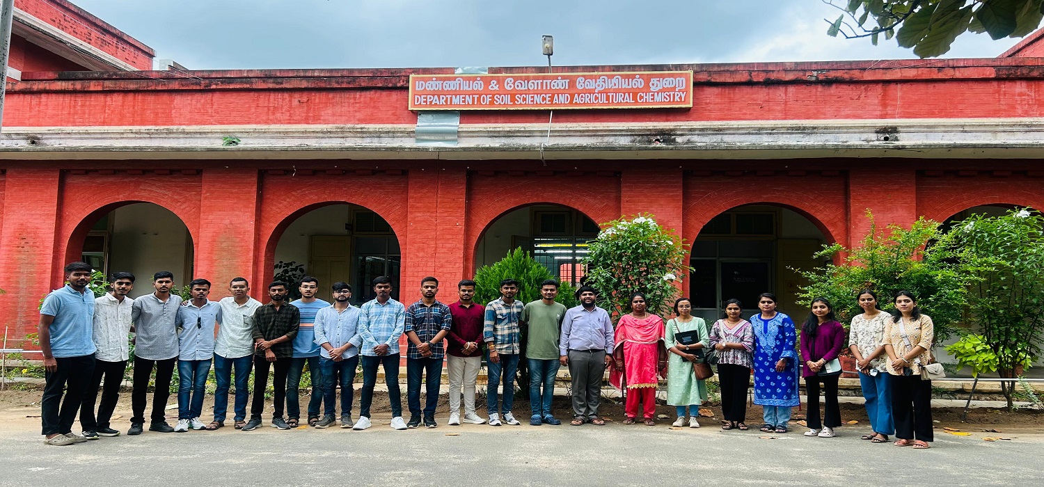 Educational Visit of Final Year Module students to SSAC lab at TNAU 